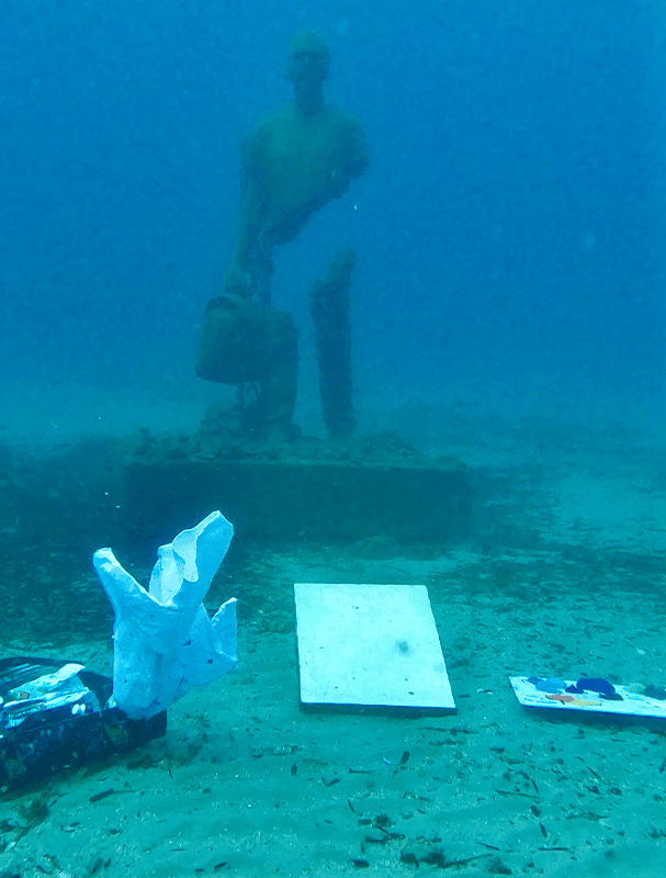 1-peinture-The-traveler-got-outta-there-sous-l-eau-sodeep-underwater-peintre-peinture-en-apnee-marseille_0002_The-travel
